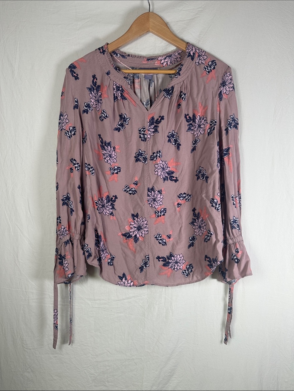 Laura Scott Mauve Floral Tie-Cuff Split Neck Blouse